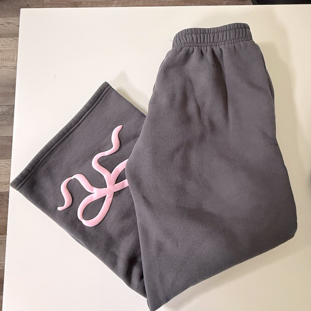 Edikted Hoodie/Sweatpants Set in Gray with Pink Bow Accents Size S - LIKE NEW!